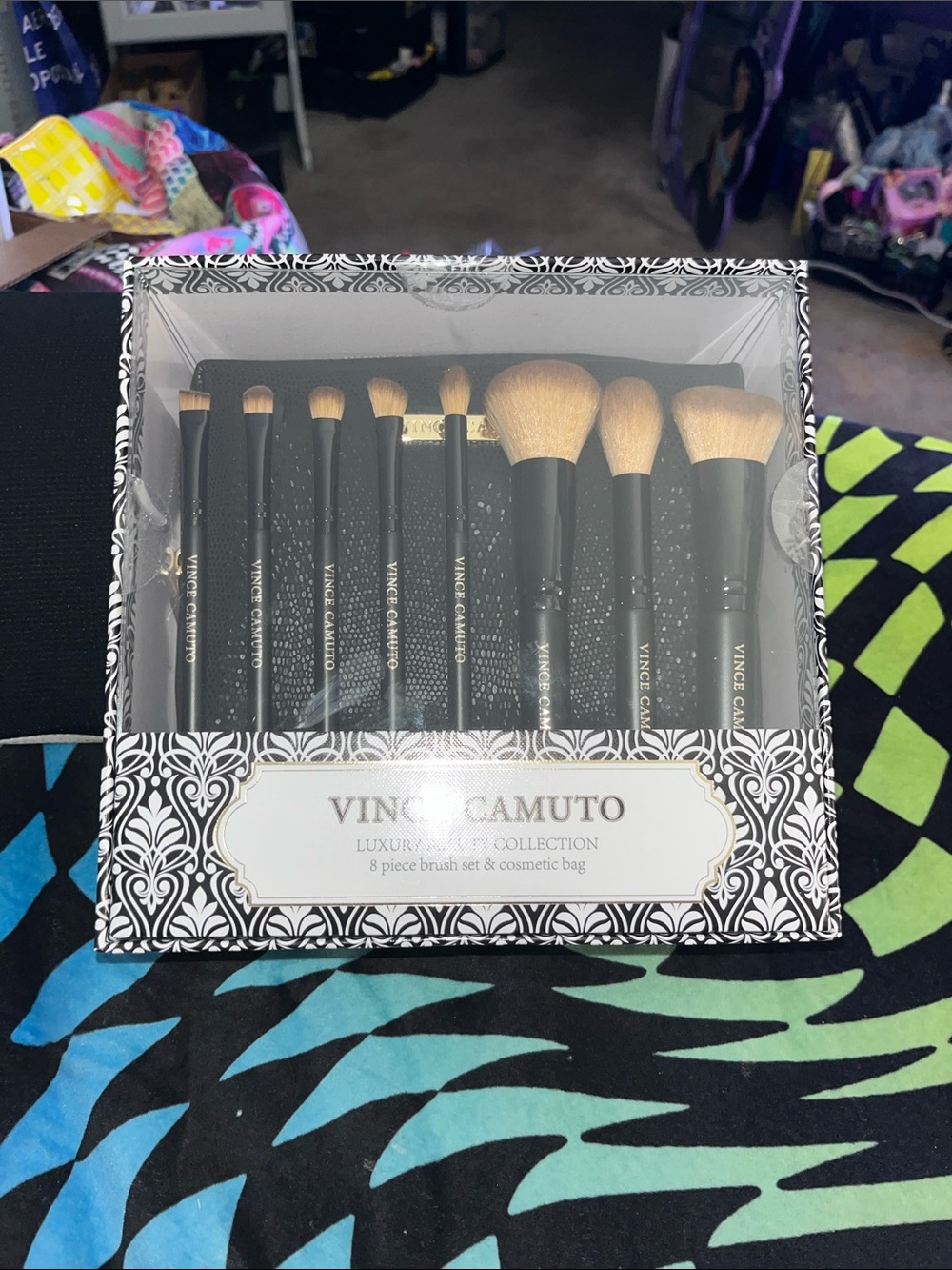 ✨BNWT Vince Camuto Luxury Beauty Collection 8 Pcs Makeup Brushes & Cosmetic Bag!